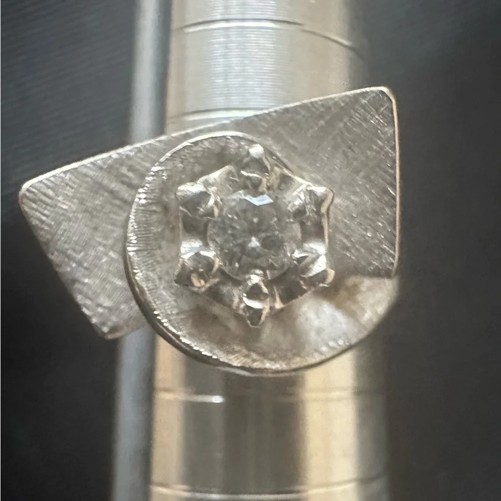 14k White Gold Diamond Ring Size 5 1/2 - Picture 3 of 13